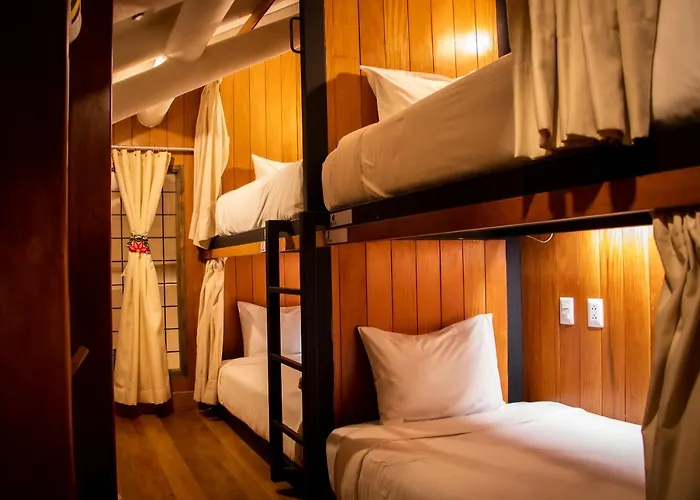 Nao Victoria Hotel