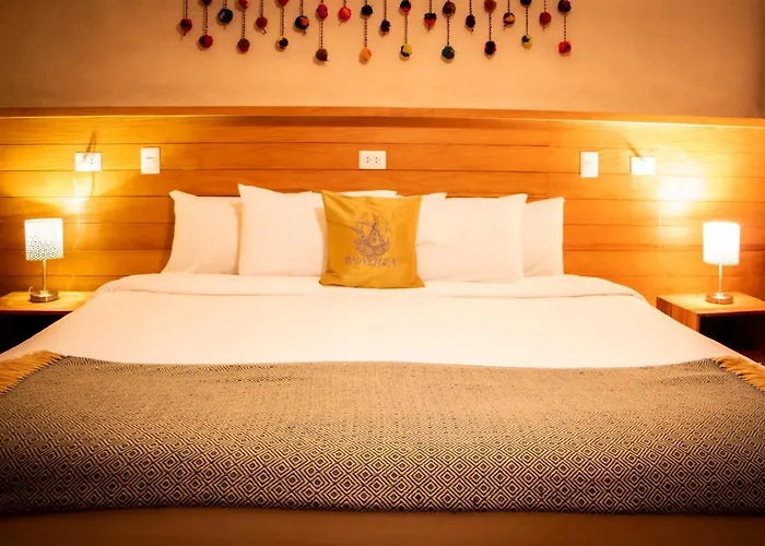 Nao Victoria 3* Cusco