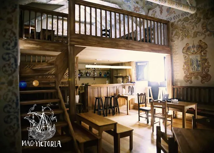 Nao Victoria Hotel 3*